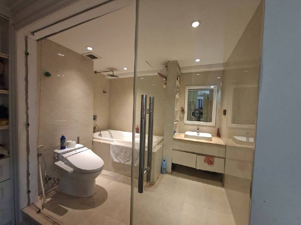 Bán nhà Tây Nam Linh Đàm - diện tích 134.5m2 1 tầng - Căn hộ 3 phòng ngủ - giá 13,5 tỷ