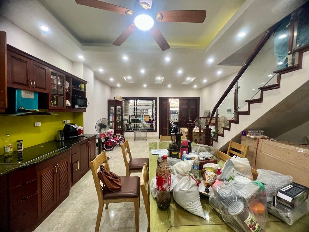 Bán nhà Ao Sào - diện tích 70m2 4 tầng - ô tô tránh - giá 24 tỷ