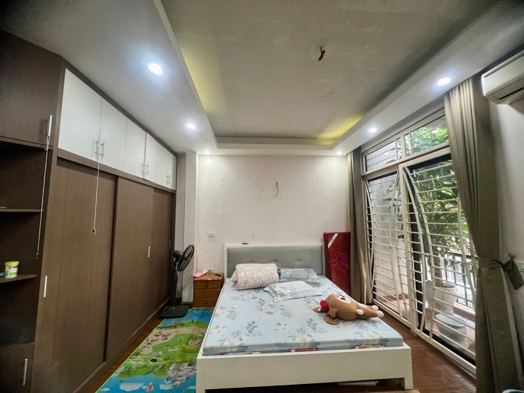 Bán nhà Ao Sào - diện tích 70m2 4 tầng - ô tô tránh - giá 24 tỷ