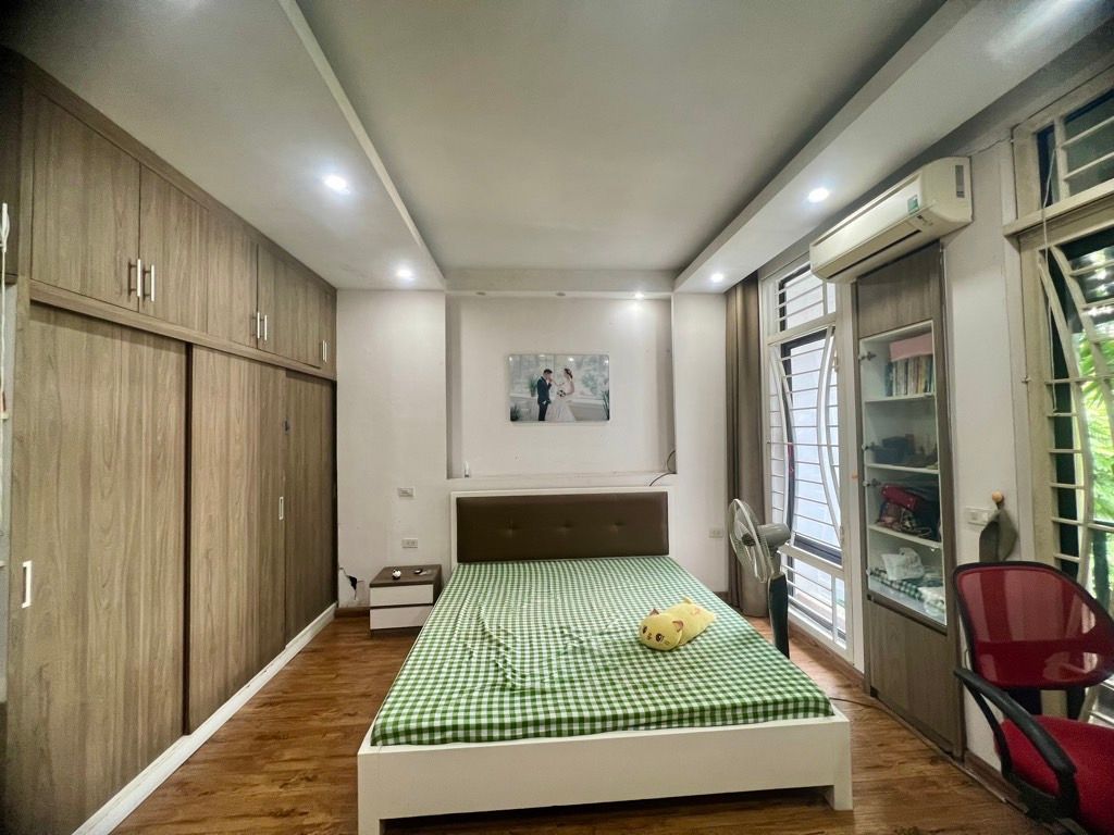 Bán nhà Ao Sào - diện tích 70m2 4 tầng - ô tô tránh - giá 24 tỷ