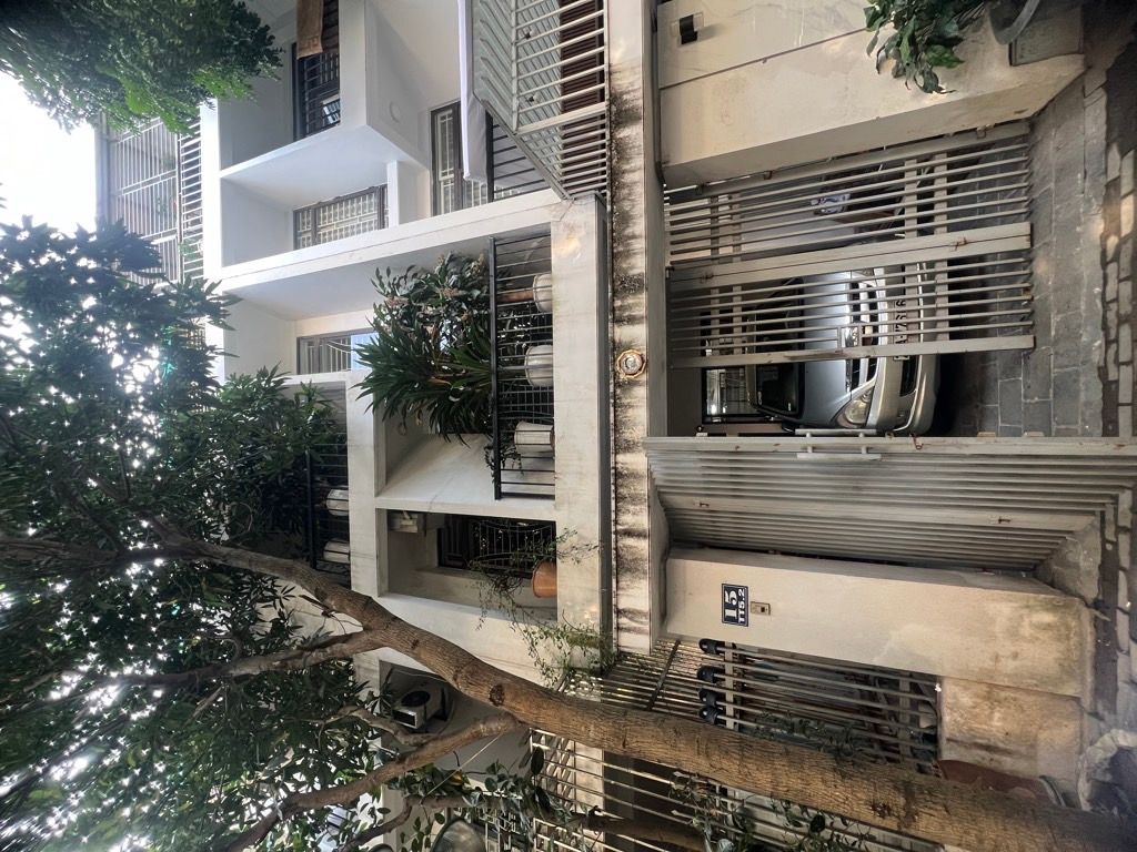 Bán nhà Ao Sào - diện tích 70m2 4 tầng - ô tô tránh - giá 24 tỷ