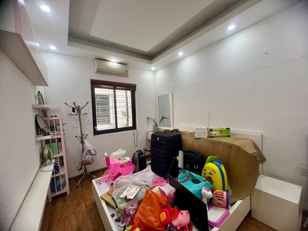 Bán nhà Ao Sào - diện tích 70m2 4 tầng - ô tô tránh - giá 24 tỷ