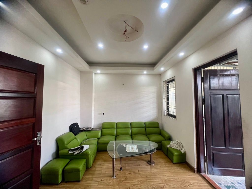 Bán nhà Ao Sào - diện tích 70m2 4 tầng - ô tô tránh - giá 24 tỷ