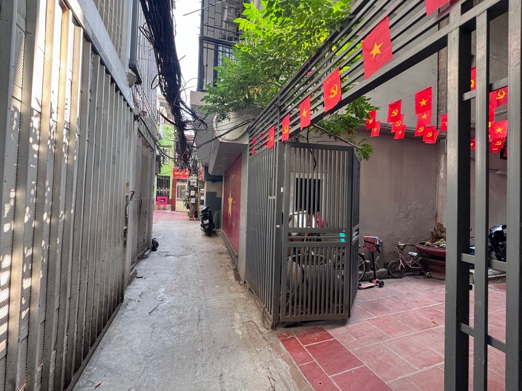 Bán nhà Trại Tóc - diện tích 36.6m2 6 tầng - Hiếm nhà bán - giá 10,6 tỷ