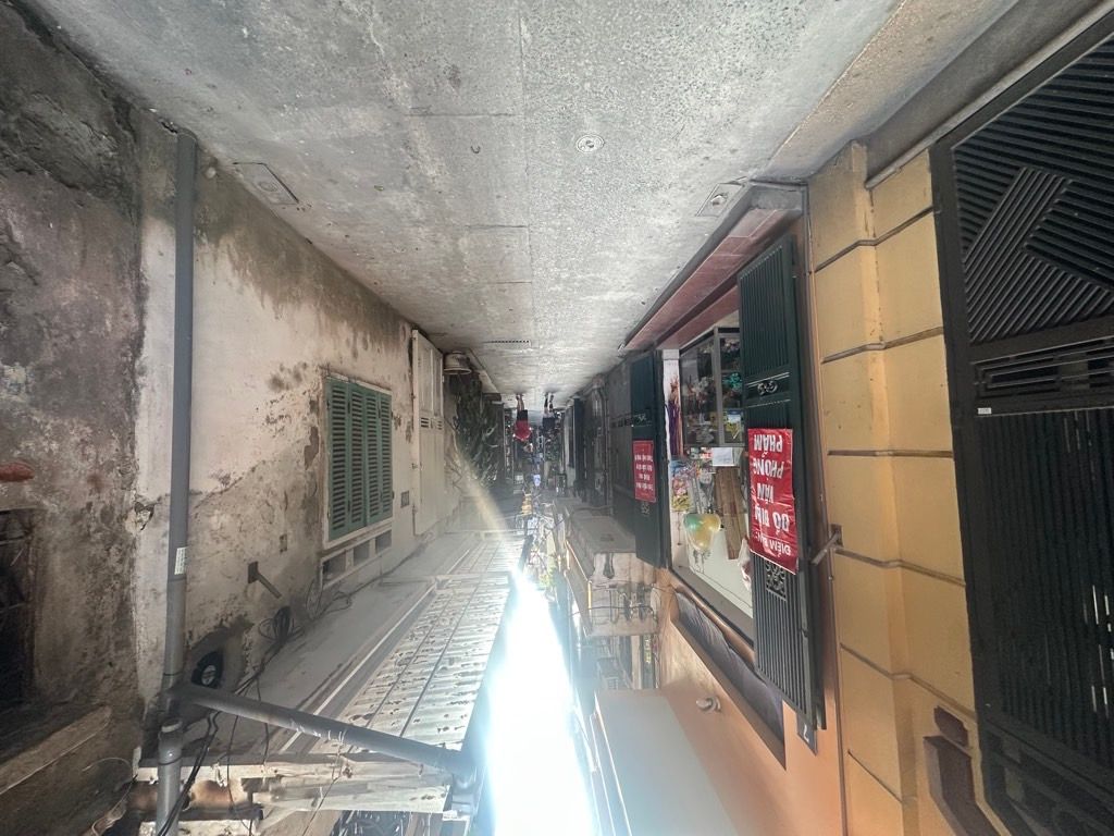 Bán nhà Nguyễn Trãi - diện tích 65m2 1 tầng - Ô TÔ ĐỖ CHÂN CẦU THANG - giá 3,4 tỷ