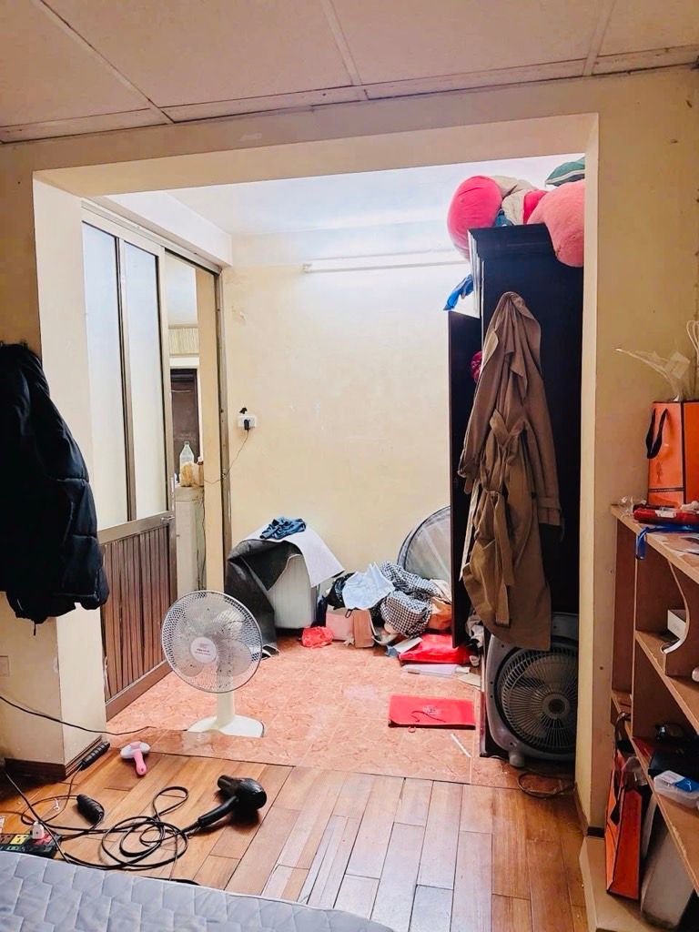 Bán nhà Nguyễn Trãi - diện tích 65m2 1 tầng - Ô TÔ ĐỖ CHÂN CẦU THANG - giá 3,4 tỷ