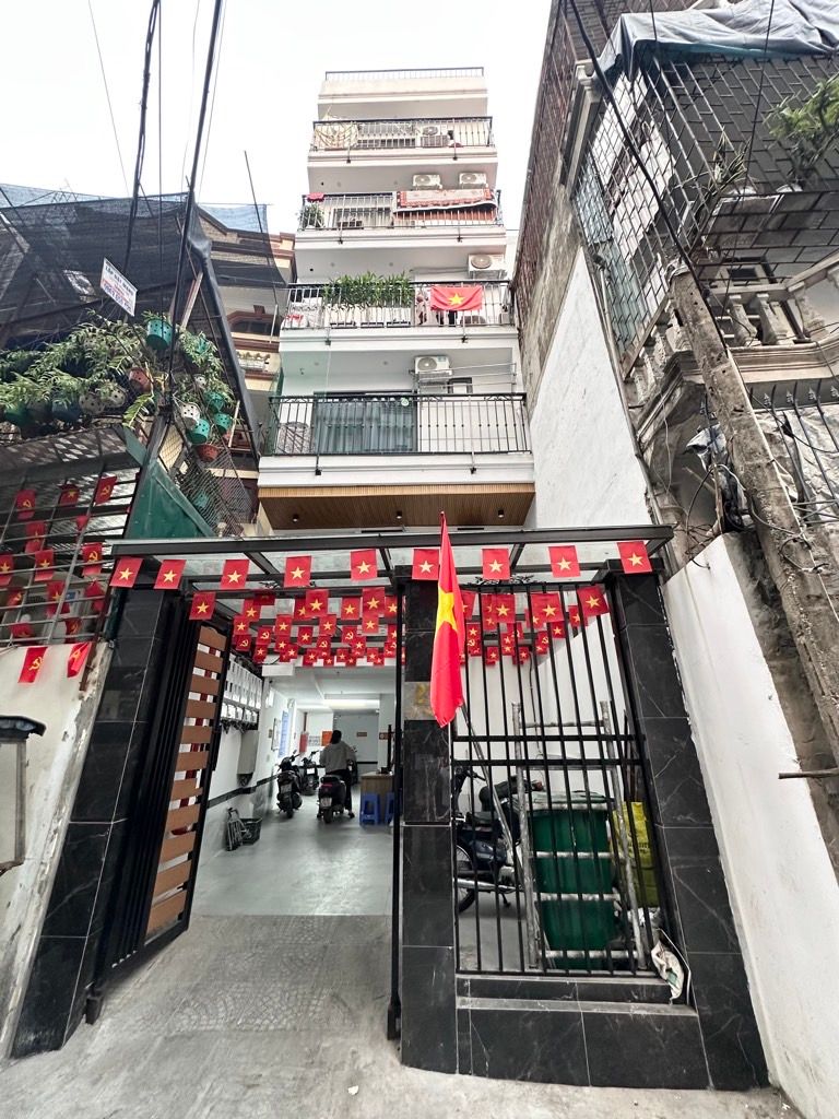 Bán nhà Lĩnh Nam - diện tích 46m2 1 tầng - thang máy - giá 2,6 tỷ