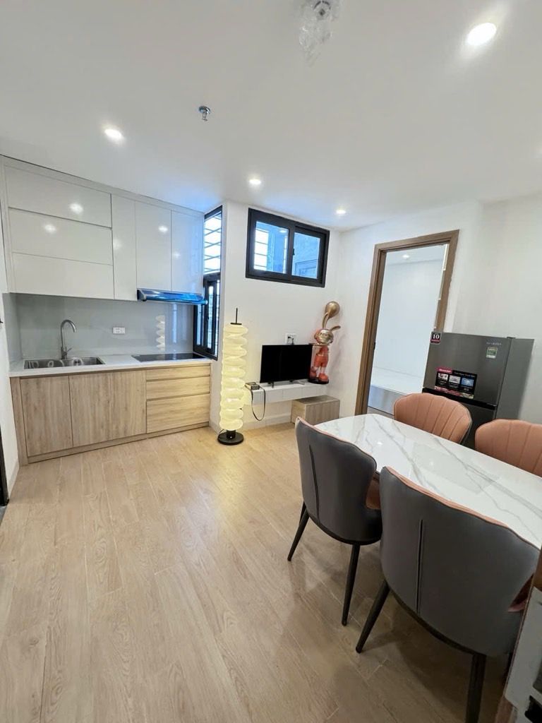 Bán nhà Lĩnh Nam - diện tích 46m2 1 tầng - thang máy - giá 2,6 tỷ