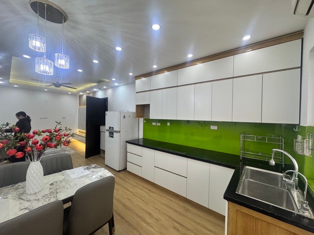 Bán nhà Linh Đàm - diện tích 62.5m2 1 tầng - Căn hộ 2 ngủ - 2 VS - Full đồ mới tinh - giá 3.7 tỷ