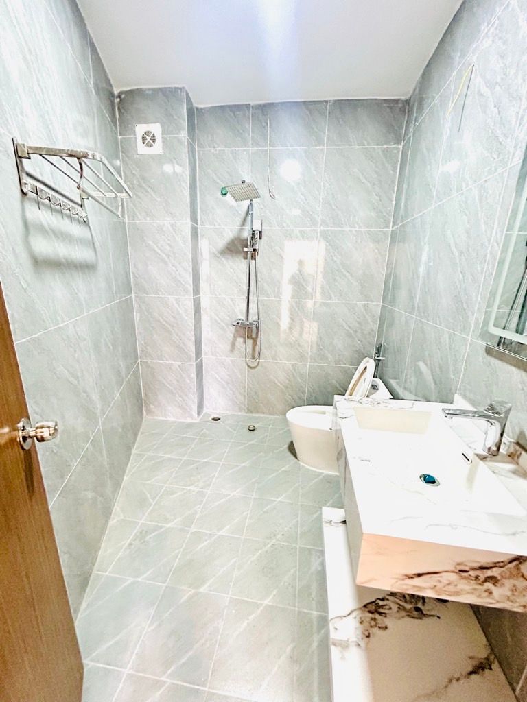 Bán nhà Vĩnh Hưng - diện tích 37.8m2 6 tầng - Thang máy - giá 11,3 tỷ