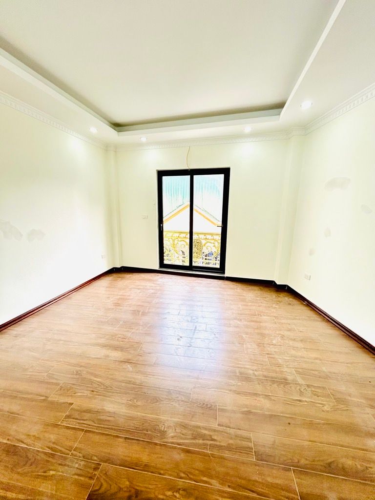 Bán nhà Vĩnh Hưng - diện tích 37.8m2 6 tầng - Thang máy - giá 11,3 tỷ