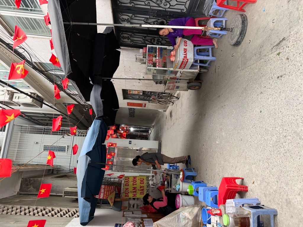 Bán nhà Chính Kinh - diện tích 85m2 1 tầng - 2 thoáng - giá 14,8 tỷ