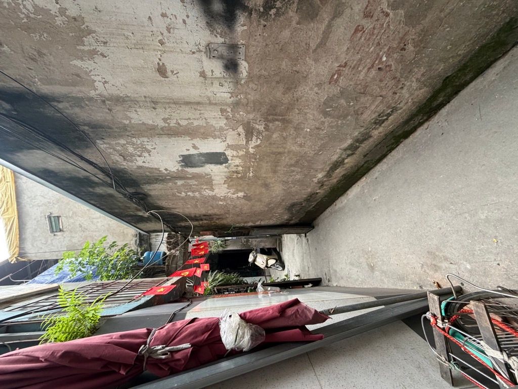 Bán nhà Chính Kinh - diện tích 85m2 1 tầng - 2 thoáng - giá 14,8 tỷ