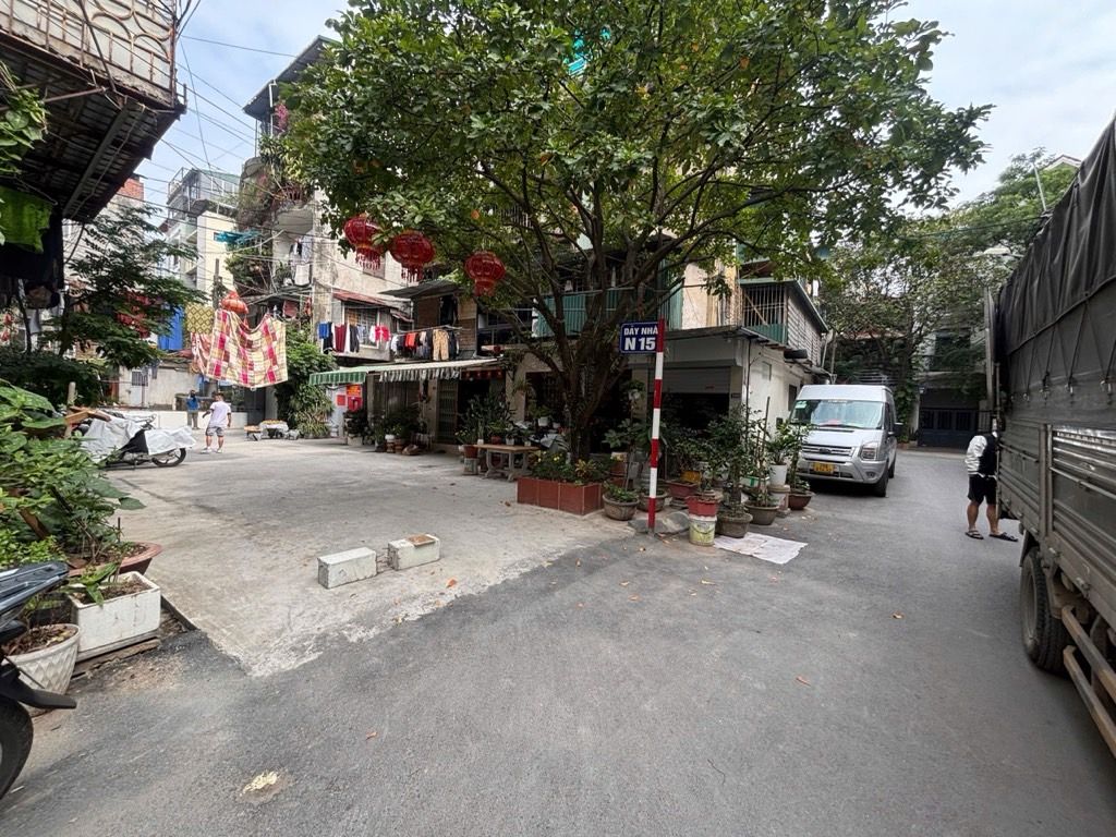 Bán nhà Hồng Hà - diện tích 75m2 1 tầng - Ô TÔ TRÁNH CHẠY VÒNG QUANH - giá 4,75 tỷ