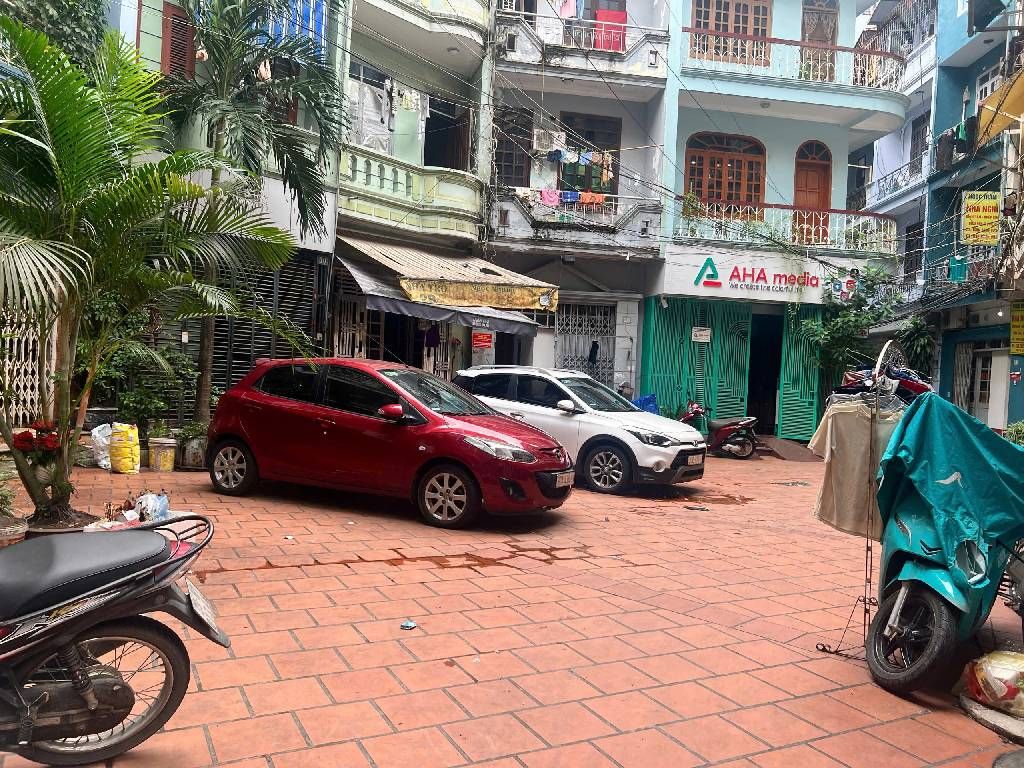 Bán nhà Nguyễn Chí Thanh - diện tích 45,3m2 4 tầng - ô tô đỗ cửa - giá 18,5 tỷ