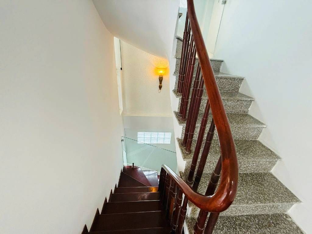 Bán nhà Hồ Đắc Di - diện tích 40m2 6 tầng - gần ô tô - giá 12 tỷ