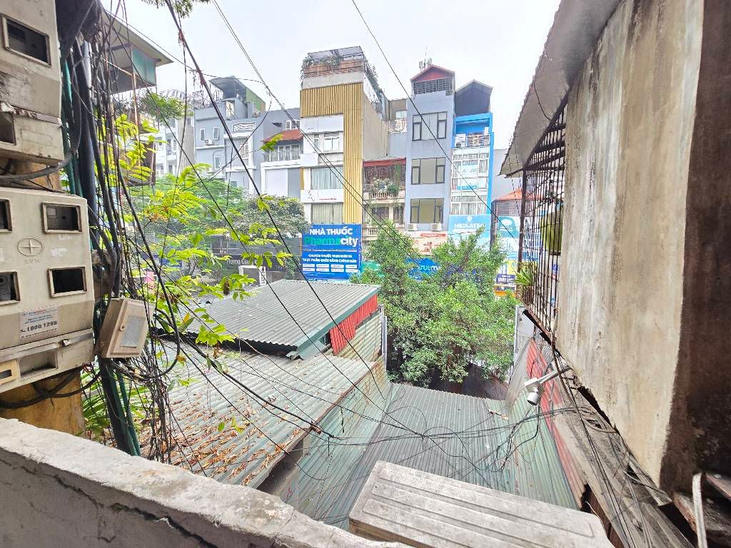 Bán nhà Thái Thịnh - diện tích 35.3m2 1 tầng - mặt phố - giá 4.8 tỷ