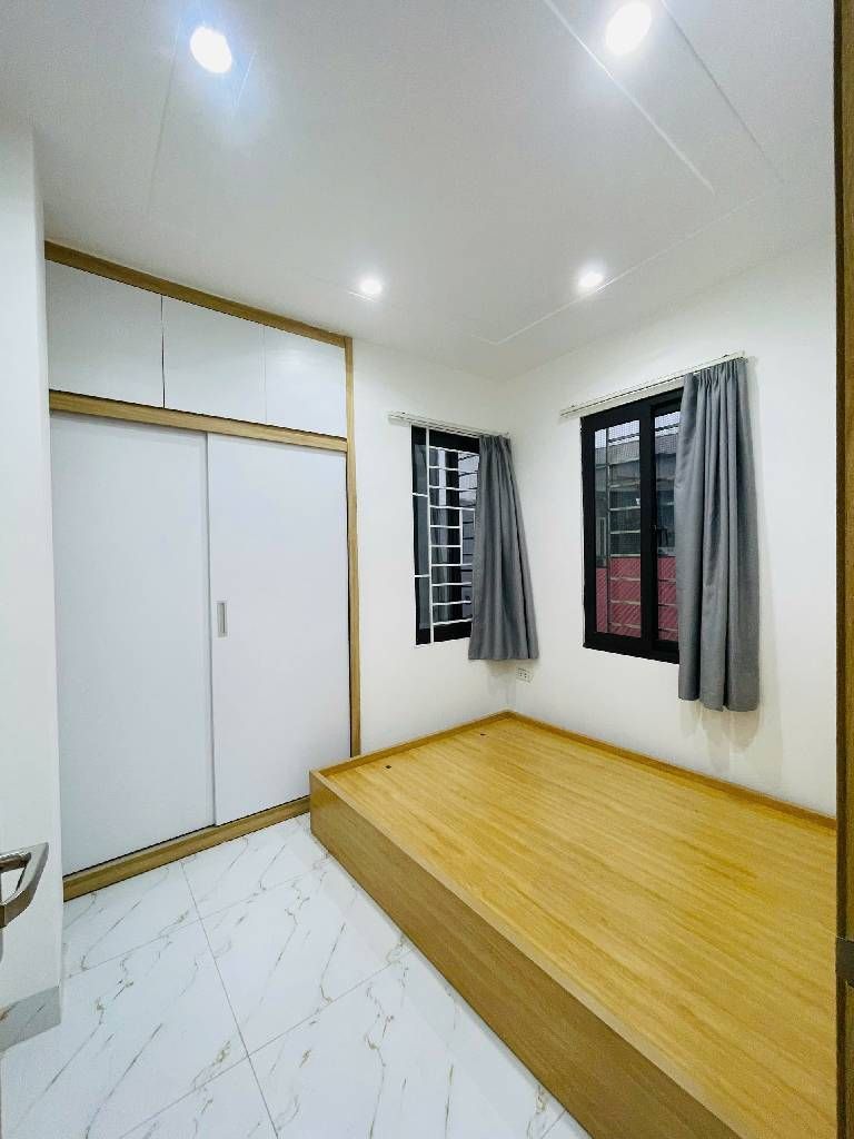 Bán nhà Phạm Ngọc Thạch - diện tích 48m2 8 tầng - Căn hộ ccmn tầng 5 khu vực trung tâm vip - giá 2,59 tỷ