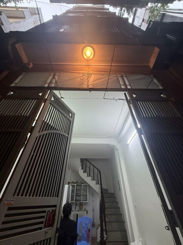 Bán nhà NGUYỄN TRÃI - diện tích 40m2 5 tầng - Ngõ thông tứ tung - giá 5 tỷ