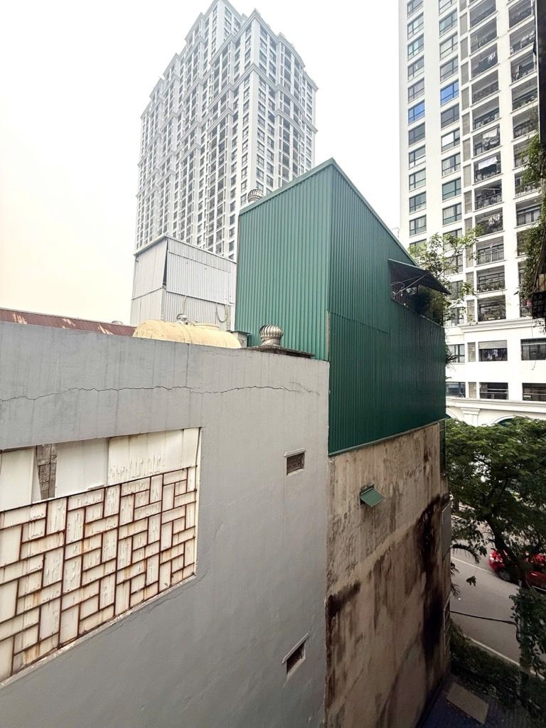 Bán nhà NGUYỄN TRÃI - diện tích 40m2 5 tầng - Ngõ thông tứ tung - giá 5 tỷ