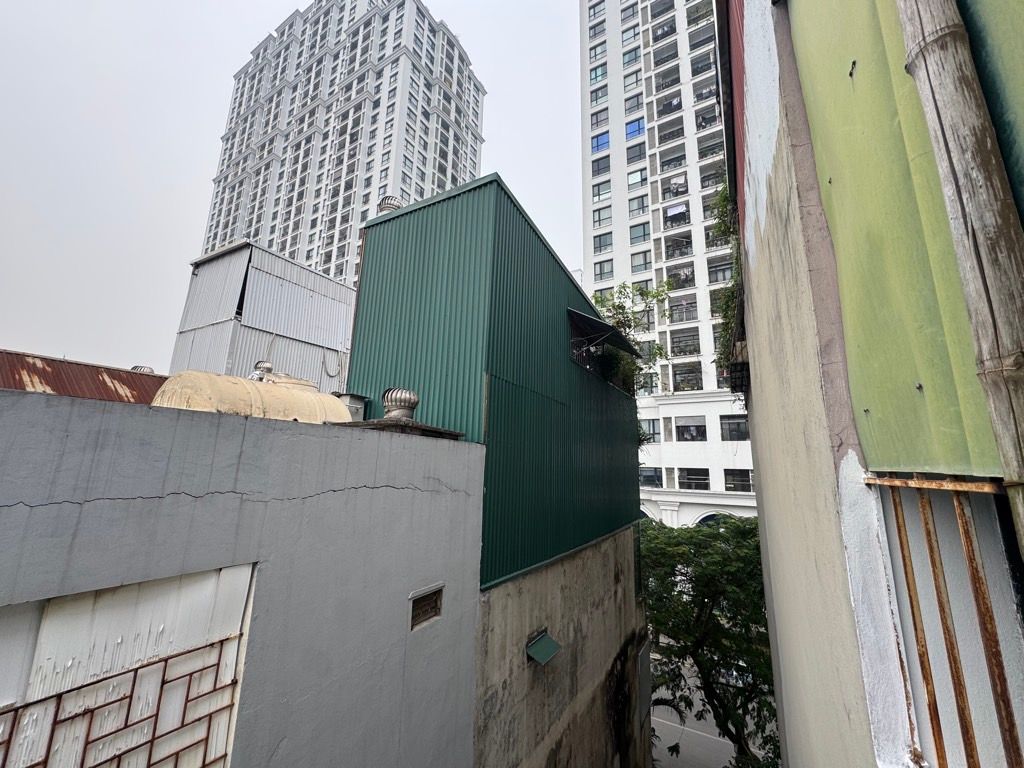 Bán nhà NGUYỄN TRÃI - diện tích 40m2 5 tầng - Ngõ thông tứ tung - giá 5 tỷ