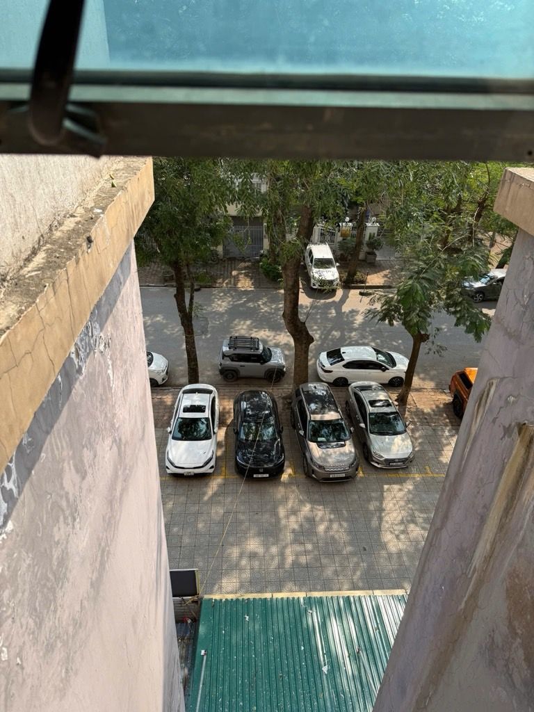 Bán nhà Bán Đảo Linh Đàm - diện tích 61m2 4 tầng - Căn Góc - giá 4 tỷ