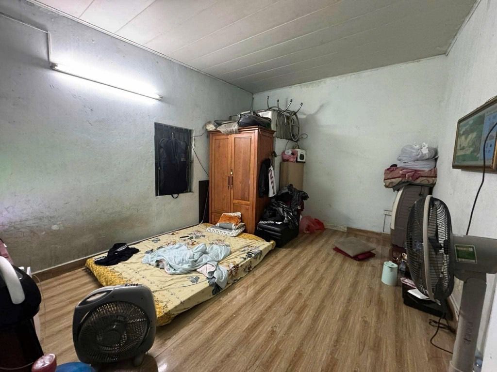 Bán nhà Trần Khát Chân - diện tích 39m2 2 tầng - LÔ GÓC - MẶT TIỀN QUYỀN LỰC - giá 15,6 tỷ