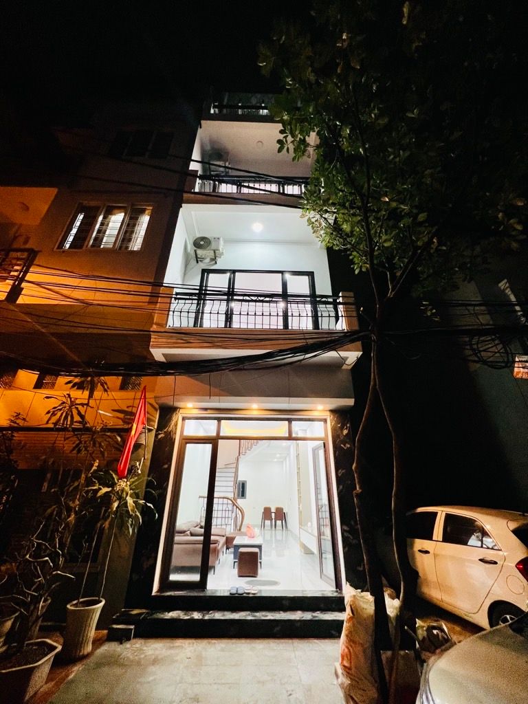 Bán nhà Ngọc Hồi - diện tích 40m2 4 tầng - Ô TÔ TRÁNH - giá 11,9 tỷ