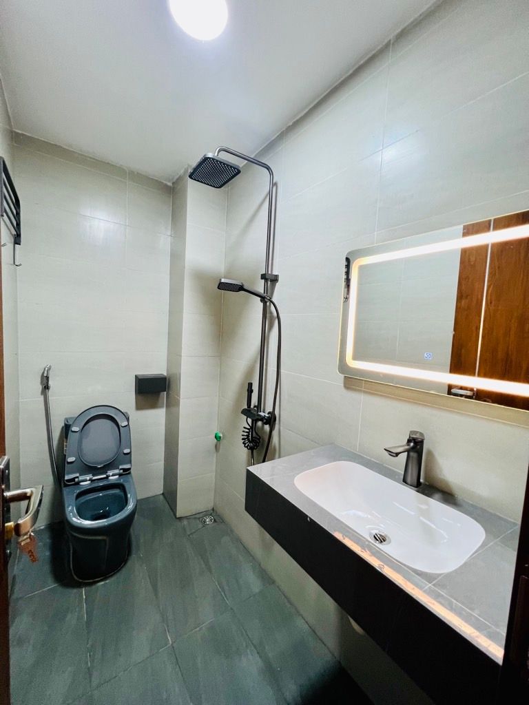 Bán nhà Ngọc Hồi - diện tích 40m2 4 tầng - Ô TÔ TRÁNH - giá 11,9 tỷ