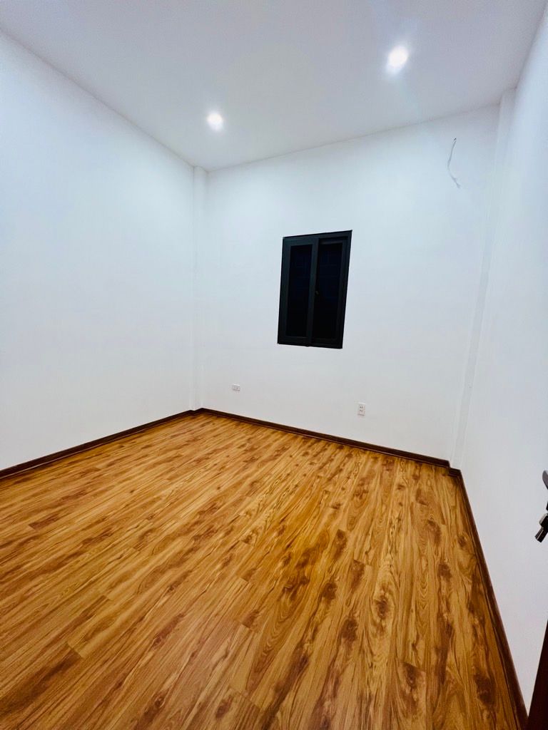 Bán nhà Ngọc Hồi - diện tích 40m2 4 tầng - Ô TÔ TRÁNH - giá 11,9 tỷ