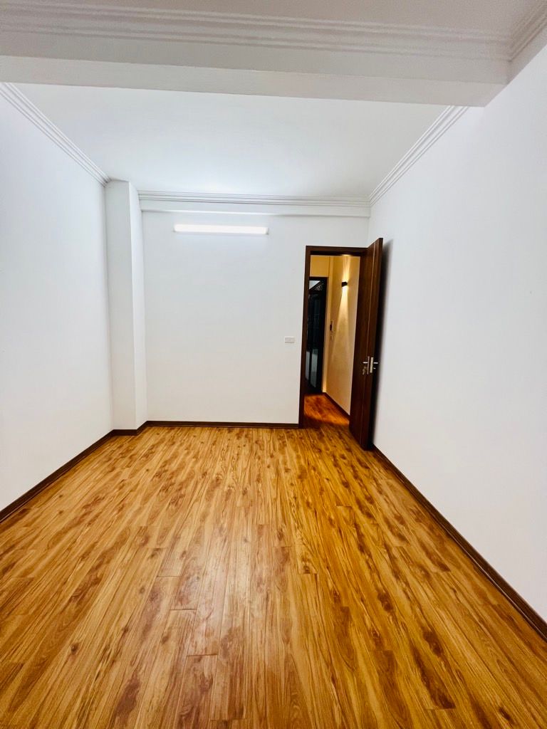 Bán nhà Ngọc Hồi - diện tích 40m2 4 tầng - Ô TÔ TRÁNH - giá 11,9 tỷ