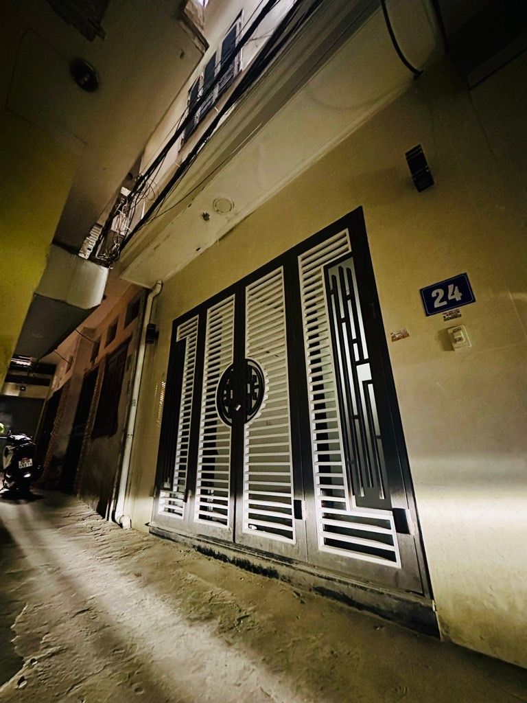 Bán nhà Trương Định - diện tích 39m2 4 tầng - Nhà 4 tầng cho thuê cực đỉnh - giá 9,6 tỷ