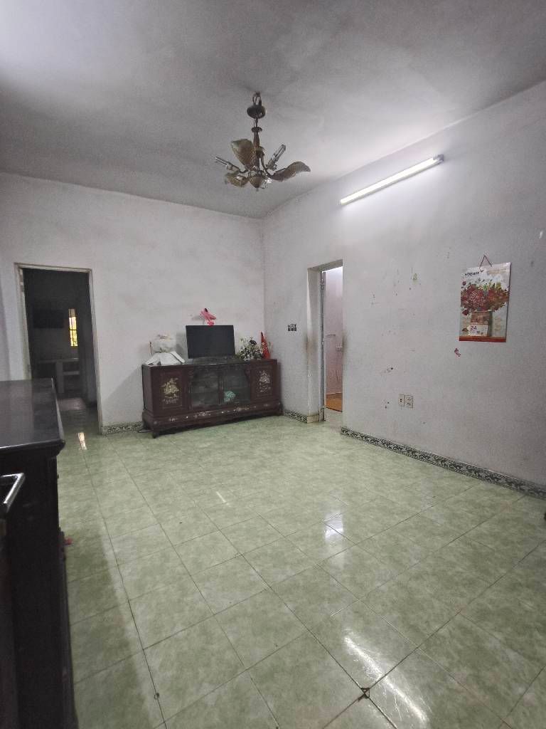 Bán nhà Minh Khai - diện tích 90m2 2 tầng - Ô tô đỗ cửa - giá 7,4 tỷ