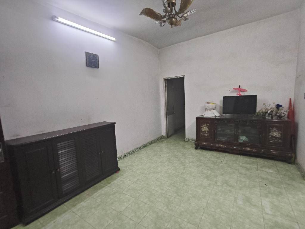 Bán nhà Minh Khai - diện tích 90m2 2 tầng - Ô tô đỗ cửa - giá 7,4 tỷ