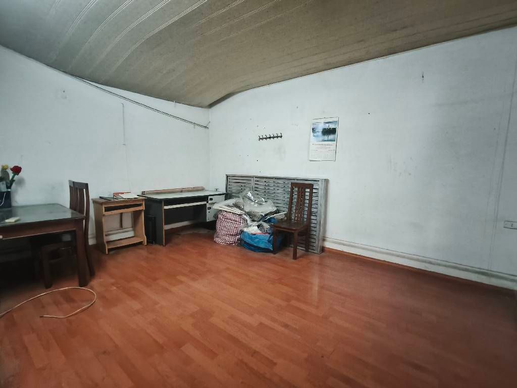 Bán nhà Minh Khai - diện tích 90m2 2 tầng - Ô tô đỗ cửa - giá 7,4 tỷ