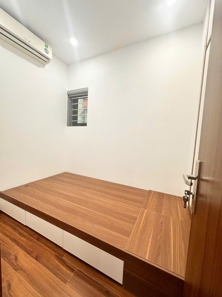 Bán nhà Hoàng Minh Giám - diện tích 48m2 11 tầng - Căn hộ CC vị trí đẹp - giá 5 tỷ