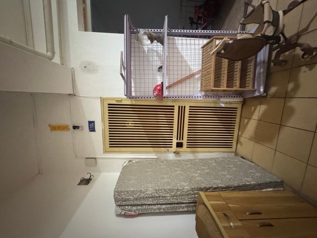 Bán nhà Hoàng Minh Giám - diện tích 48m2 11 tầng - Căn hộ CC vị trí đẹp - giá 5 tỷ