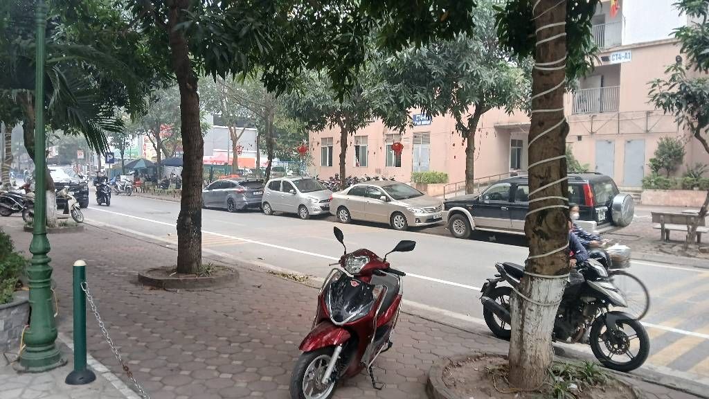 Bán nhà Khu Đô Thị Linh Đàm - diện tích 93m2 1 tầng - Kinh doanh sầm uất - giá 13,5 tỷ