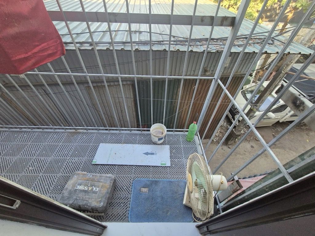 Bán nhà Định Công Thượng - diện tích 40m2 2 tầng - Ô tô đỗ cửa - giá 2,75 tỷ