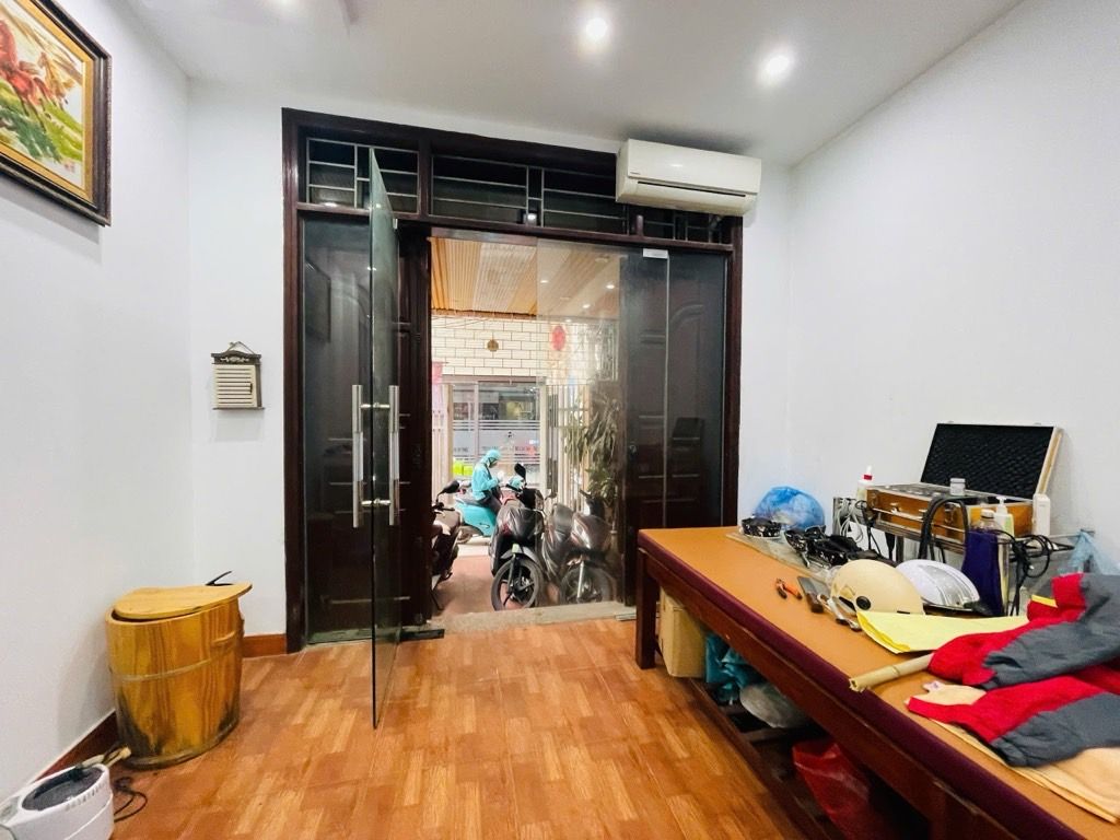 Bán nhà Định Công Hạ - diện tích 70m2 4 tầng - Ô tô chạy vòng quanh - giá 17,9 tỷ