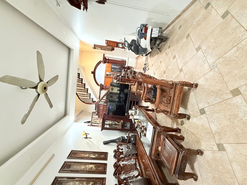 Bán nhà Nguyễn Văn Trỗi - diện tích 51m2 4 tầng - Ô tô đỗ cửa - giá 19,9 tỷ