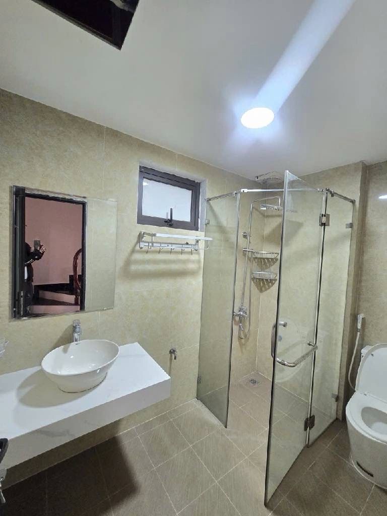 Bán nhà Phố 8/3 - diện tích 32,1m2 5 tầng - Lô góc - giá 7,6 tỷ