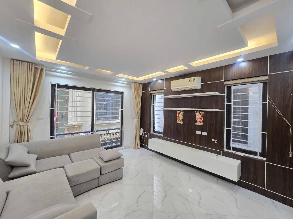 Bán nhà Phố 8/3 - diện tích 32,1m2 5 tầng - Lô góc - giá 7,6 tỷ