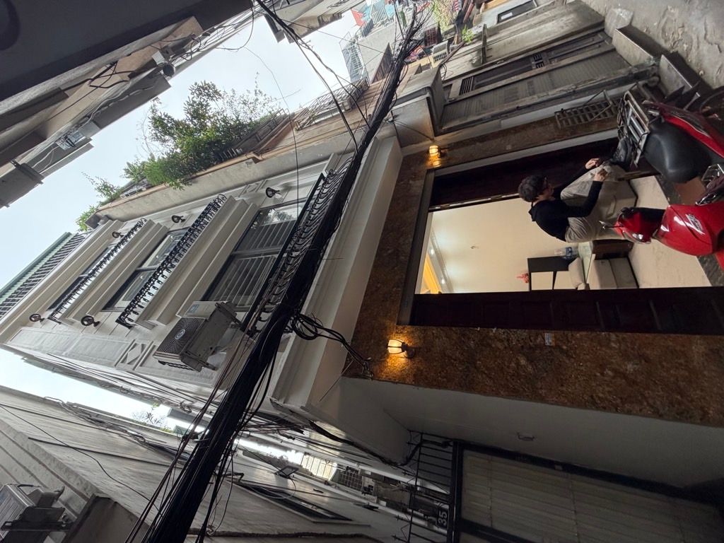 Bán nhà Phố 8/3 - diện tích 32,1m2 5 tầng - Lô góc - giá 7,6 tỷ