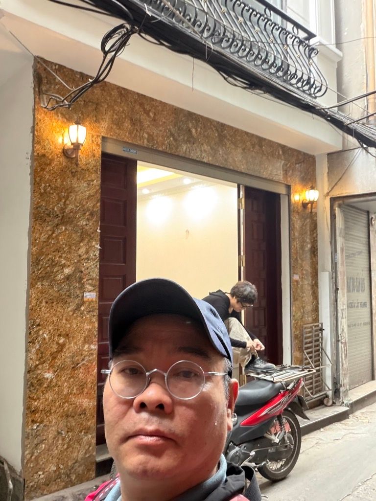 Bán nhà Phố 8/3 - diện tích 32,1m2 5 tầng - Lô góc - giá 7,6 tỷ