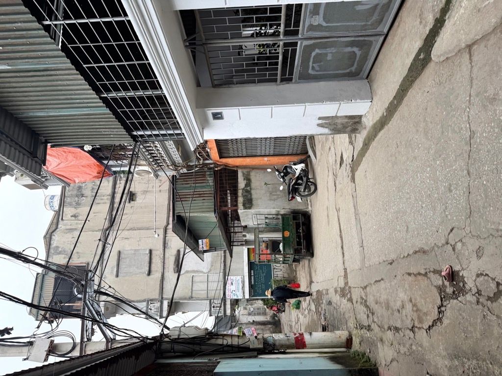 Bán nhà Tân Mai - diện tích 38m2 4 tầng - Ô tô đỗ cửa - giá 3,6 tỷ