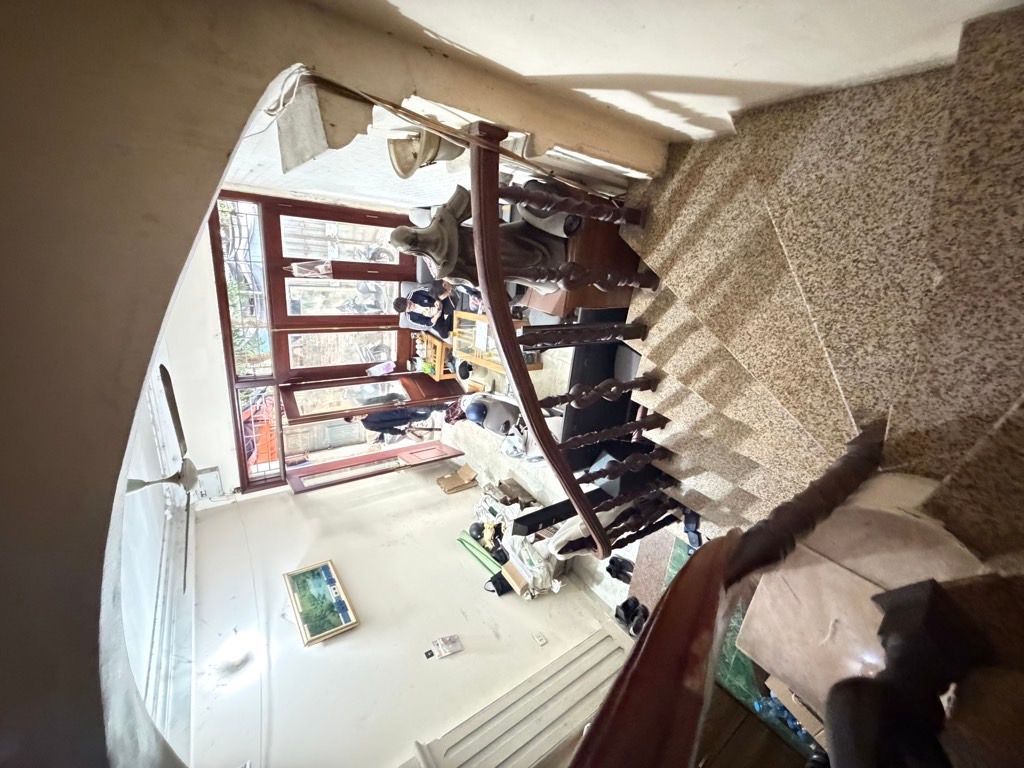 Bán nhà Tân Mai - diện tích 38m2 4 tầng - Ô tô đỗ cửa - giá 3,6 tỷ