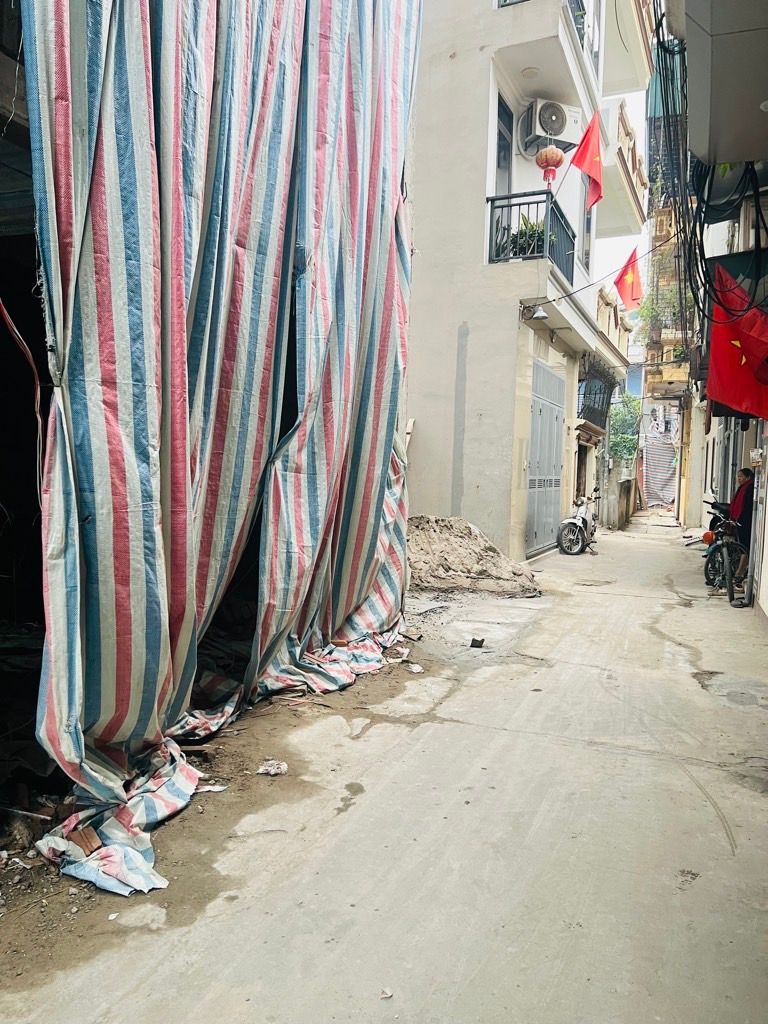 Bán nhà Lĩnh Nam - diện tích 50m2 6 tầng - Lô góc 3 thoáng - giá 15 tỷ