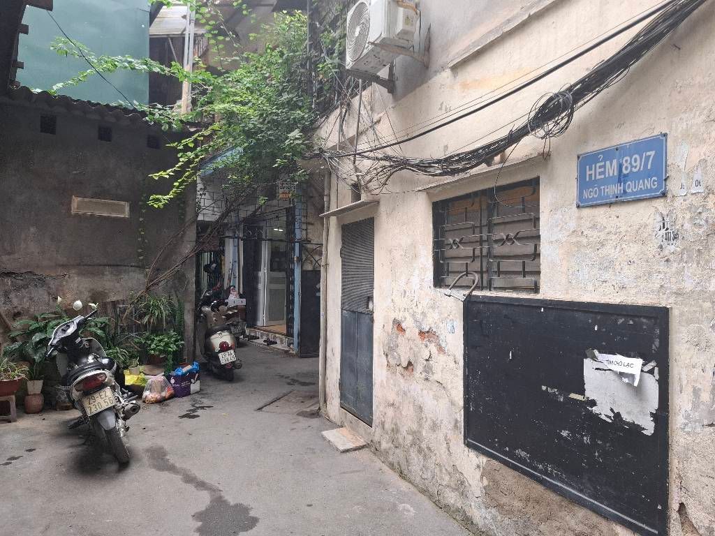 Bán nhà Thịnh Quang - diện tích 46m2 3 tầng - gần ô tô - giá 9,4 tỷ