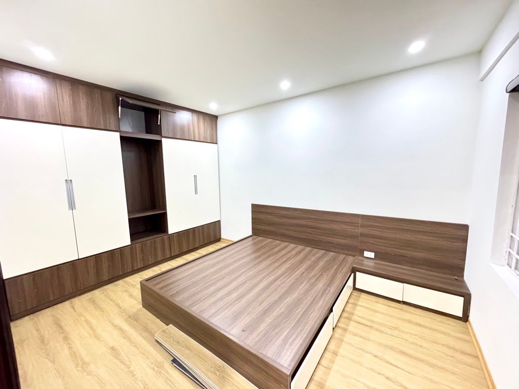 Bán nhà Bắc Linh Đàm - diện tích 86m2 1 tầng - ô tô đỗ cửa - giá 6,6 tỷ